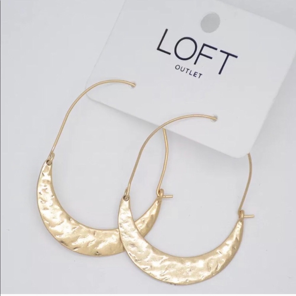 Ann Taylor Gold Hammered Hoop dangle earrings